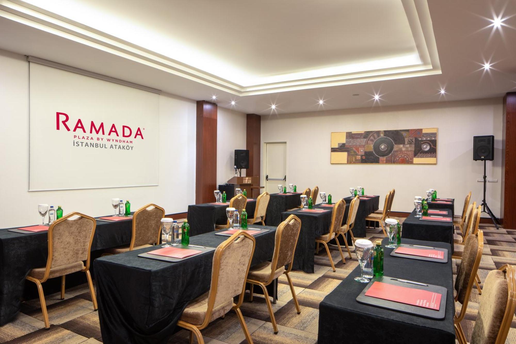 Ramada Plaza By Wyndham Istanbul Atakoy Hotell Exteriör bild