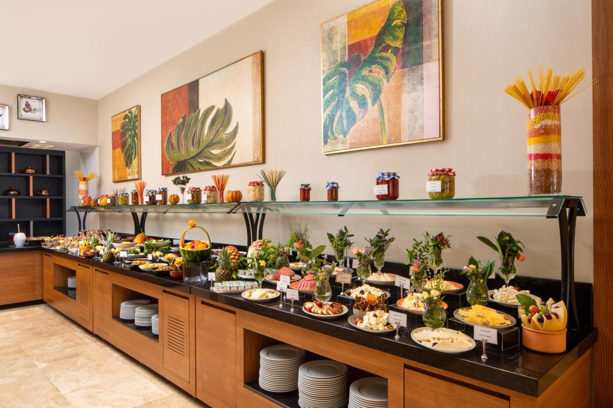 Ramada Plaza By Wyndham Istanbul Atakoy Hotell Exteriör bild