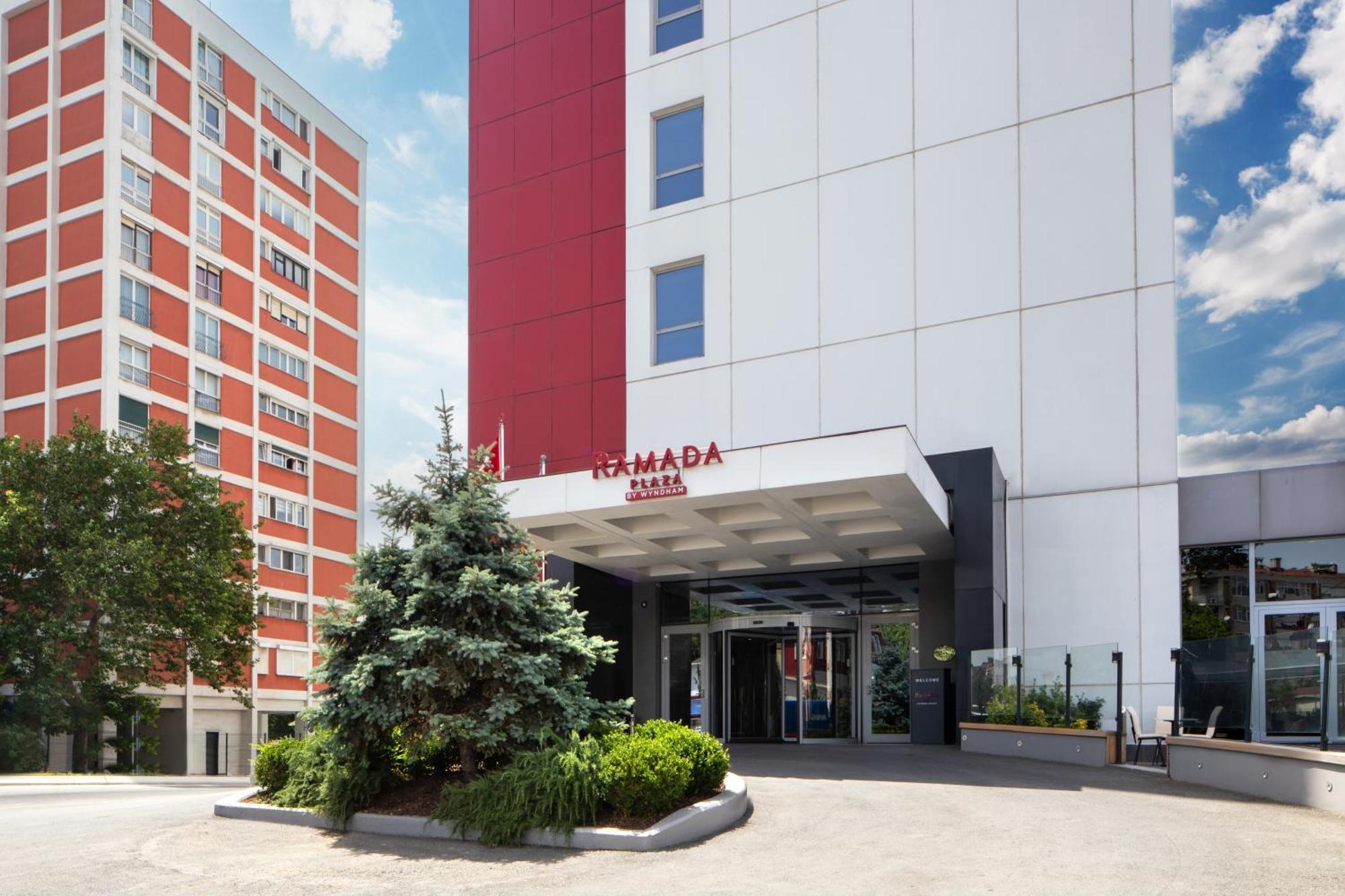 Ramada Plaza By Wyndham Istanbul Atakoy Hotell Exteriör bild