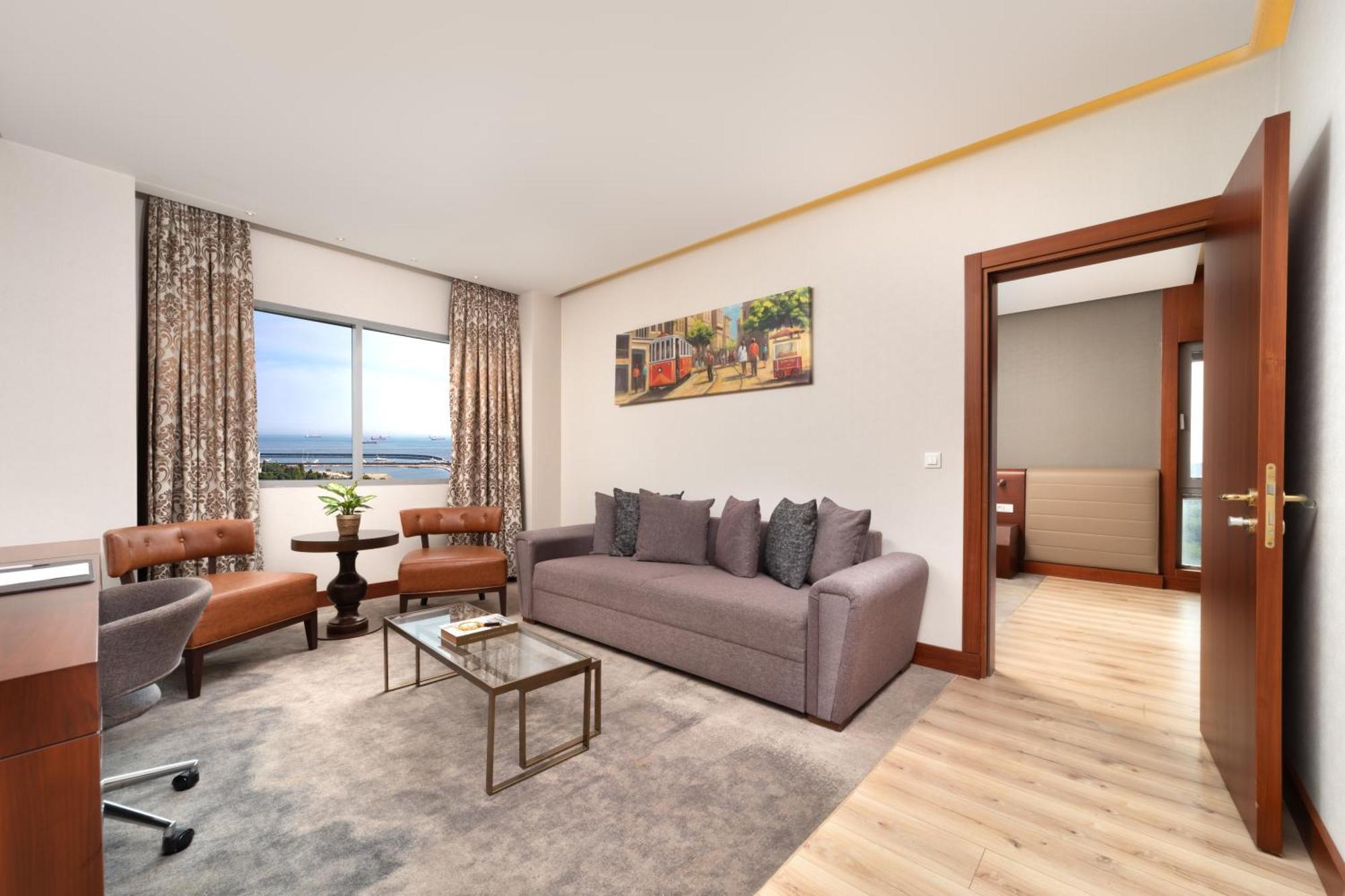 Ramada Plaza By Wyndham Istanbul Atakoy Hotell Exteriör bild