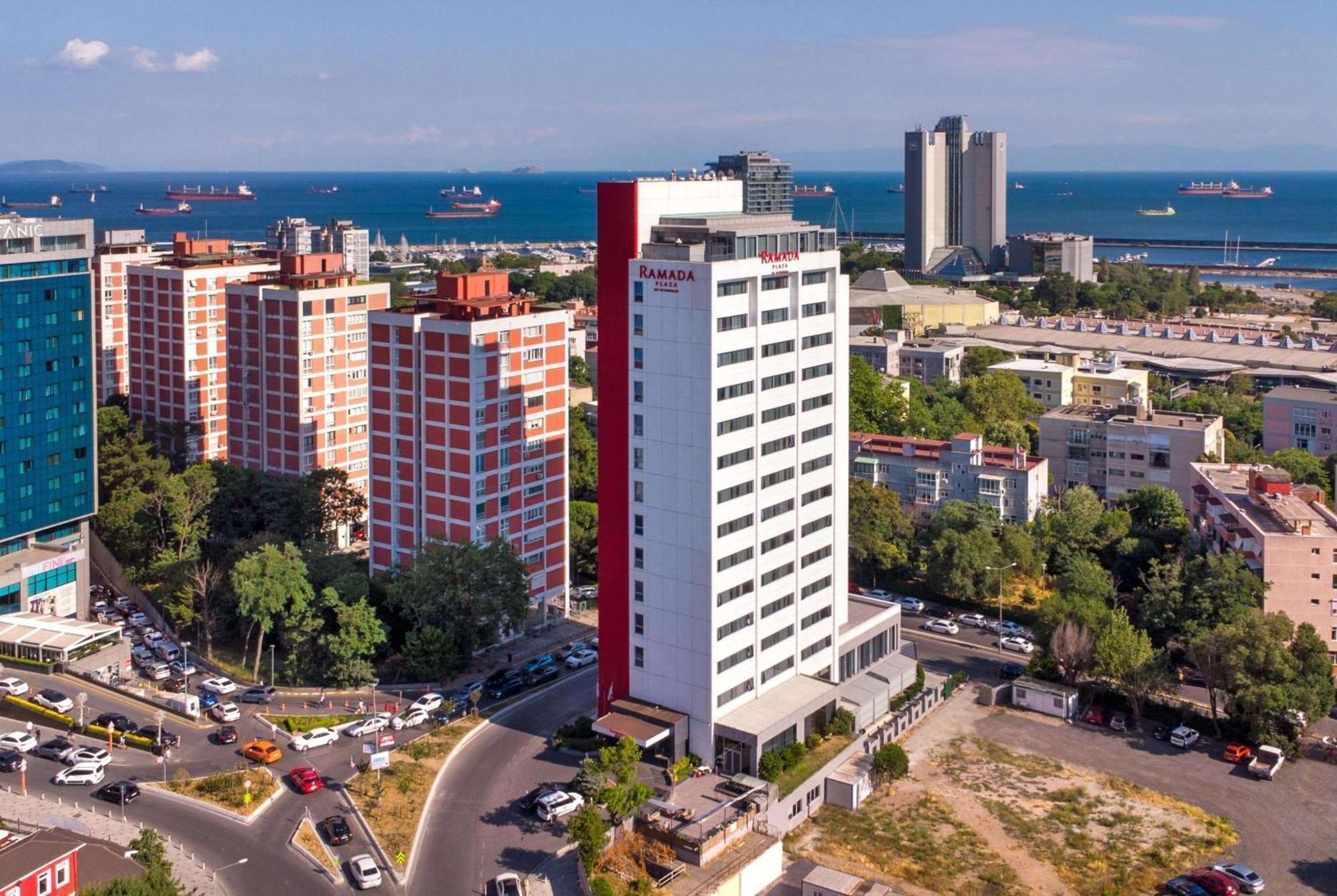 Ramada Plaza By Wyndham Istanbul Atakoy Hotell Exteriör bild
